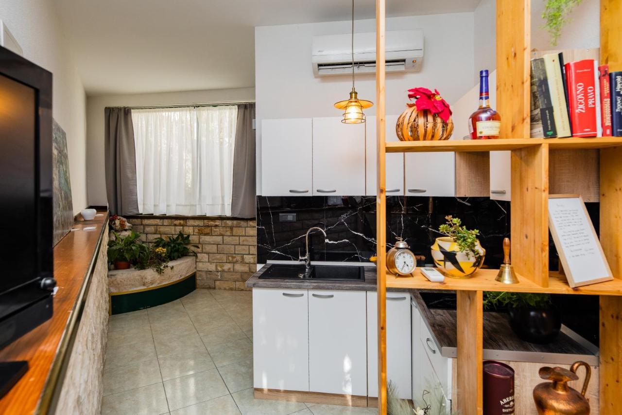 Glicinia Daire Šibenik Dış mekan fotoğraf